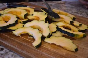 Full-Sliceed-Acorn-Squash - Daily Health Tips: Simple Tricks for a Healthier Life Acorn Squash
