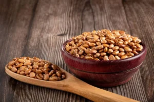 shutterstock_2148494345-1-1024x6 - Daily Health Tips: Simple Tricks for a Healthier Life Pinto Beans